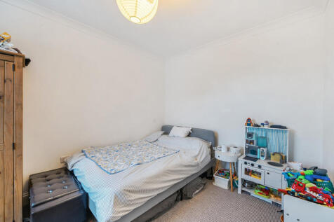 1364847-6-68f6c73...