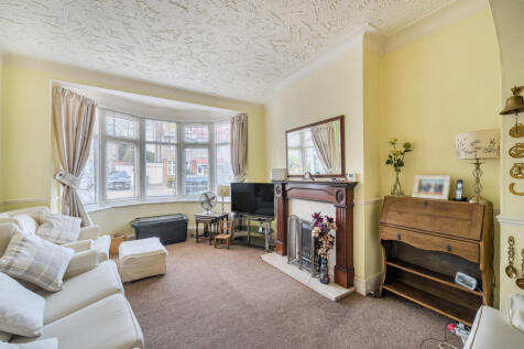 1374646-6-690a22b...