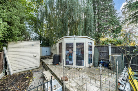 1374646-7-690a22c...