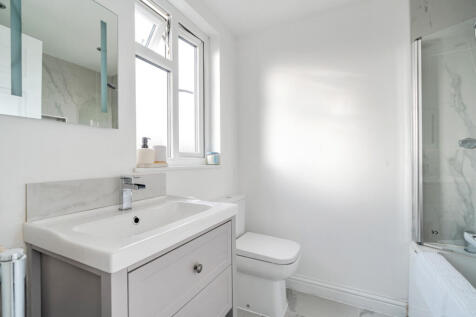 1376305-4-690b609...