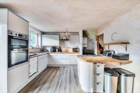 1381876-14-691c95...