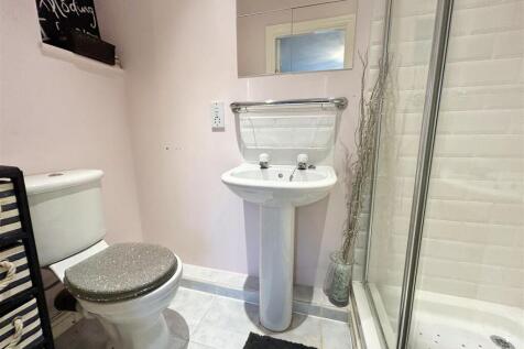 Bedroom Two En-Suite