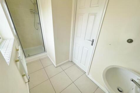 Bedroom One Ensuite