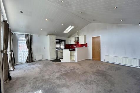 Open Plan Kitchen/Living/Dining Area