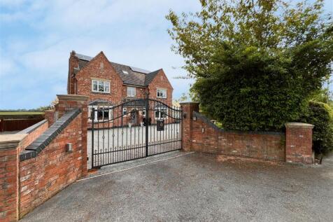 Front External Gated