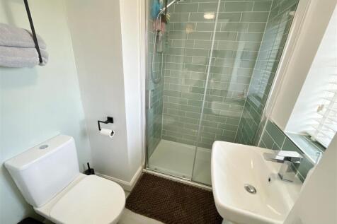 Master Bedroom En-Suite