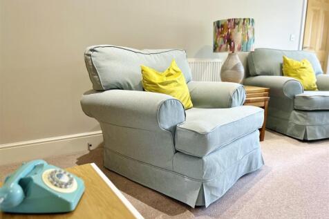 Lounge Feature