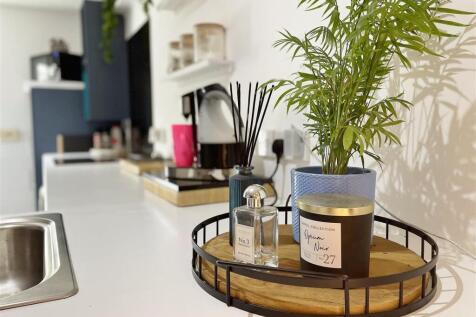 Kitchen Feature