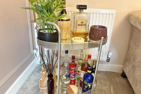 Lounge Feature