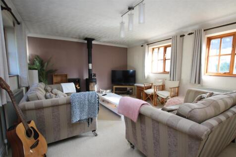 Sitting Room 2.JPG