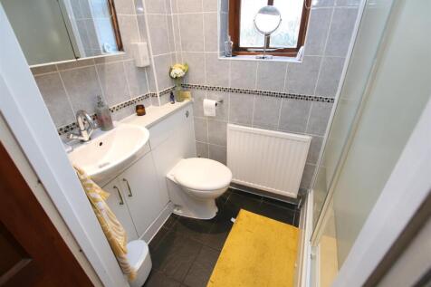 Shower Room.JPG