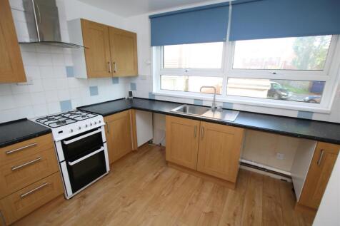 Kitchen 2.JPG