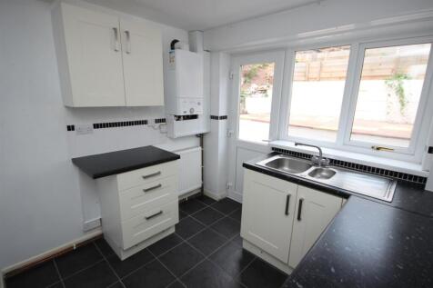 kitchen 2.JPG