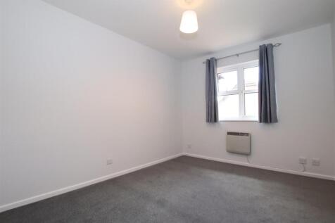 Bedroom 1.JPG