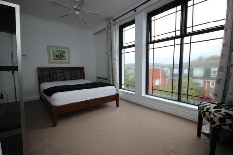 Master Bedroom.JPG