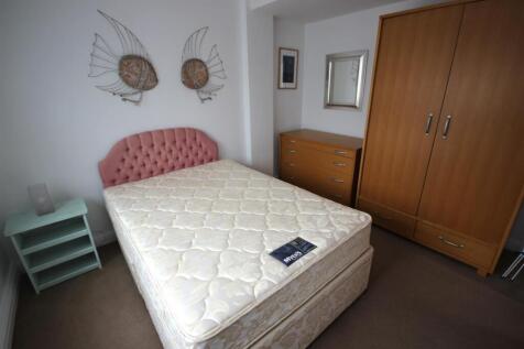 Bedroom 2.JPG