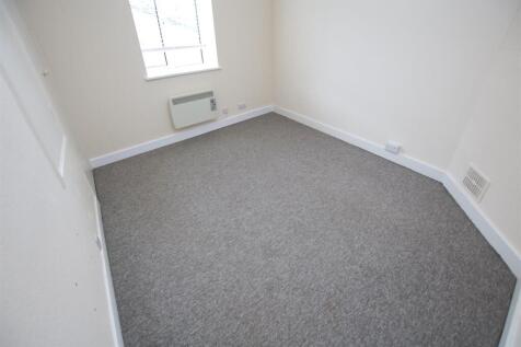 Bedroom 1.JPG