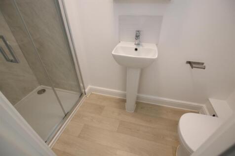 Shower Room.JPG