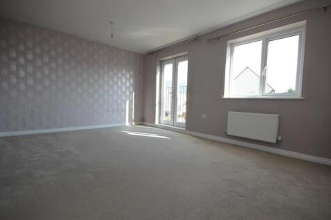 Living Room or Bed 4 (2).jpg