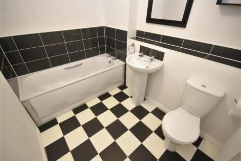 Bathroom.JPG