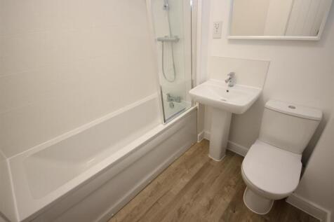 Bathroom.JPG