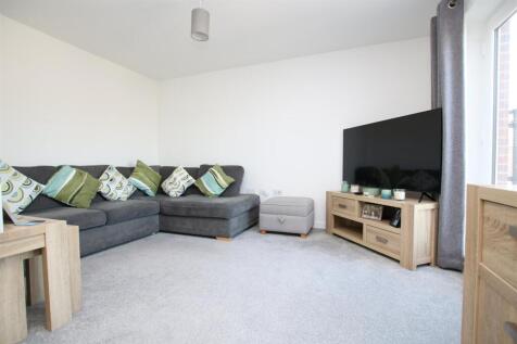 Living Room 1.JPG