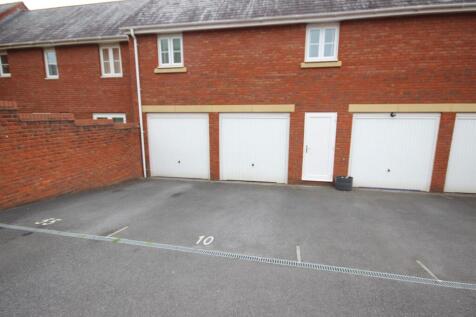 Garage and Drive.jpg