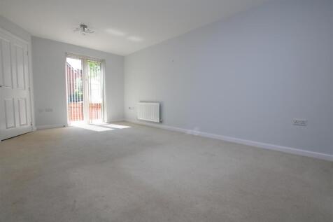 Living room 2.JPG