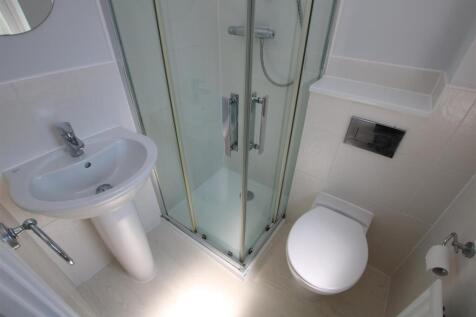 Ensuite.JPG
