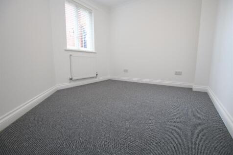 Bedroom 2.JPG