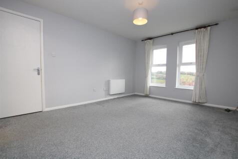 Living Room 1.JPG