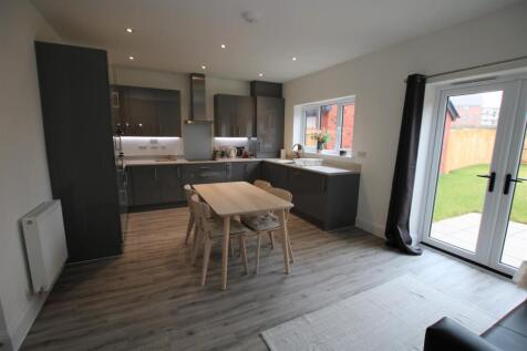 Kitchen 2.JPG