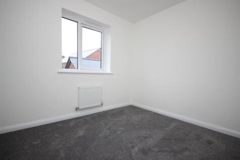 Bed 3.JPG