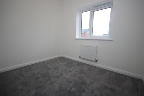 Bed 4.JPG