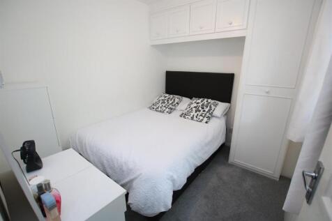 Bedroom 2.2.JPG