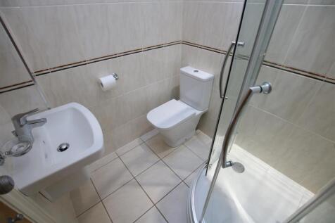 Shower Room.JPG