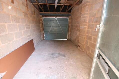 Garage.JPG