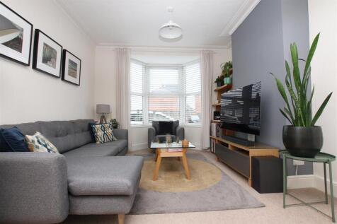 Living Room.JPG