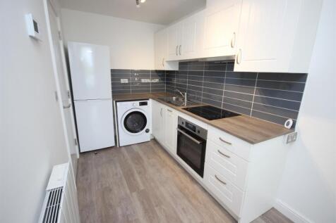Kitchen 2.JPG