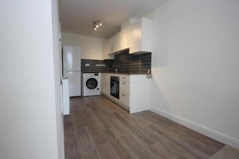 Kitchen Dining Area.JPG