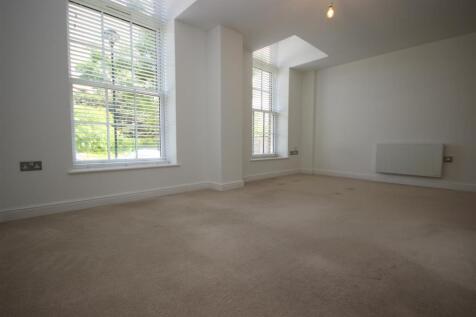 Living Room.JPG