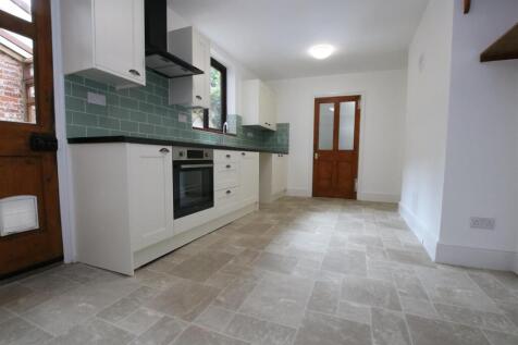 Kitchen.JPG