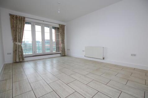 Living Room 3.JPG