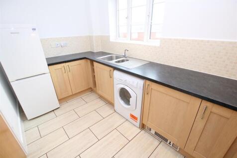 Kitchen 2.JPG