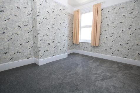 Bedroom 2.2.JPG