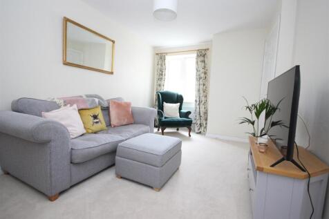 Living Room.JPG