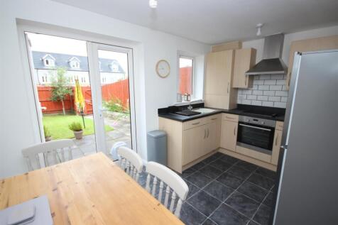 Kitchen 1.JPG