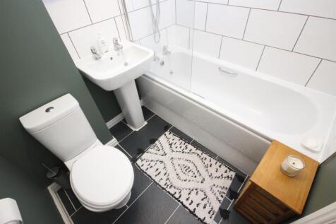 Bathroom.JPG