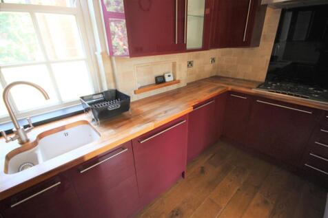 Kitchen 3.JPG