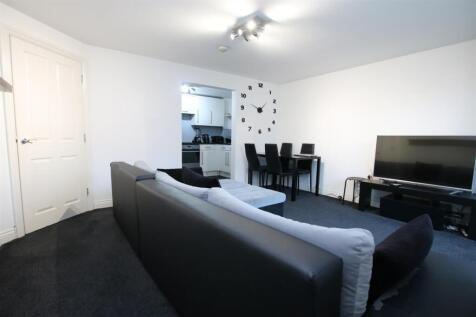 Lounge Area 3.JPG